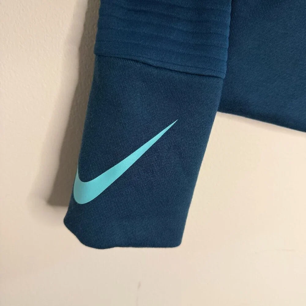 Nike Dri Fit Ribbed Hoodie Sweatshirt Pullover Active Athleisure - NWT - Medium